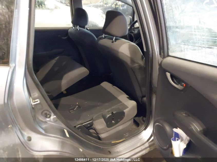 2010 Honda Fit Dx VIN: JHMGE8H24AC801825 Lot: 12486411X