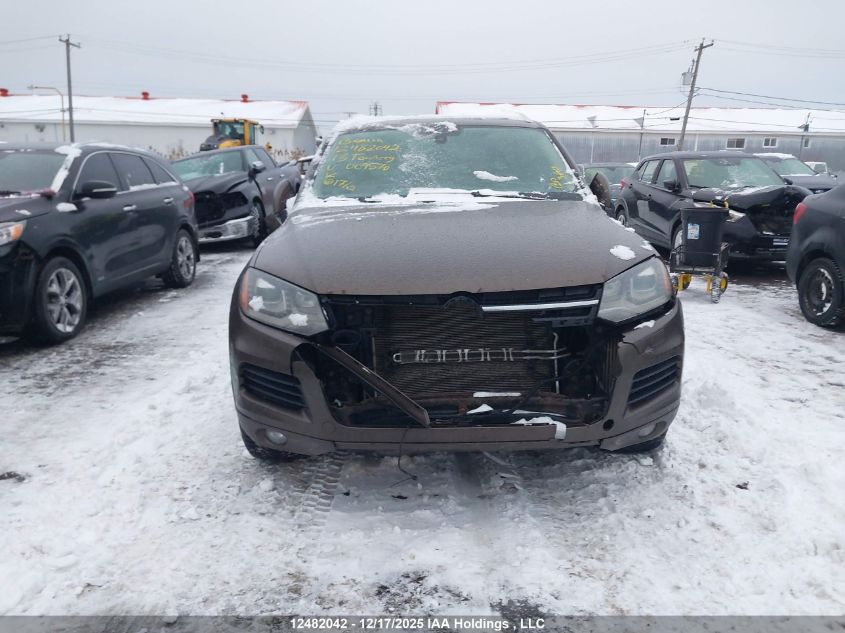 2013 Volkswagen Touareg 3.0 Tdi Comfortline/3.0 Tdi Highline VIN: WVGDP9BPXDD009570 Lot: 12482042X