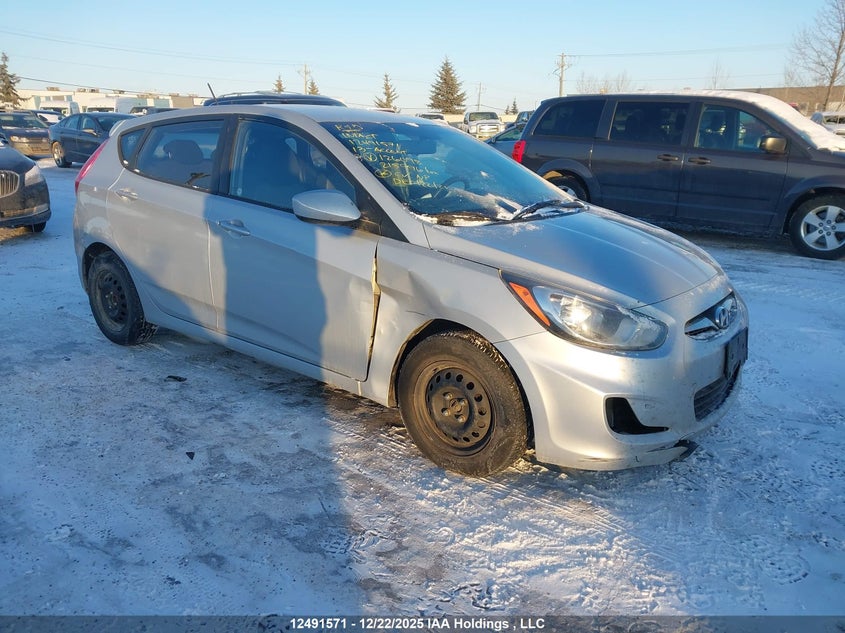 KMHCT5AE5DU126098 HYUNDAI ACCENT Photo 1