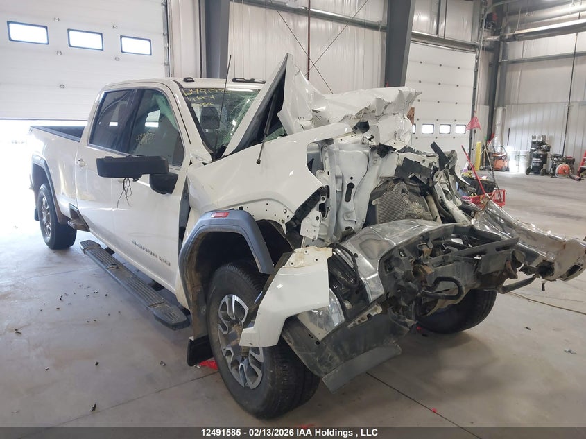 1GT49TE70RF245633 GMC SIERRA Photo 1