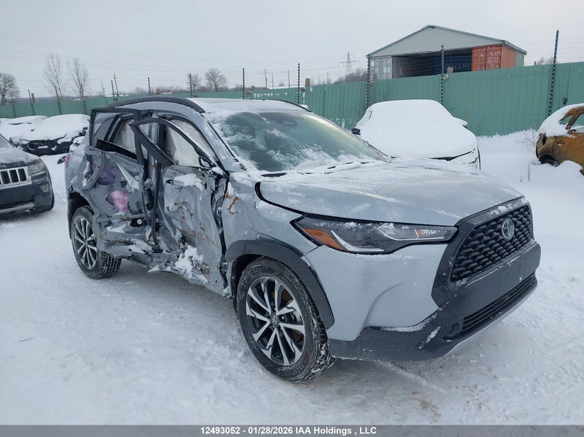 7MUBAABG1SV134933 TOYOTA COROLLA CROSS Photo 1