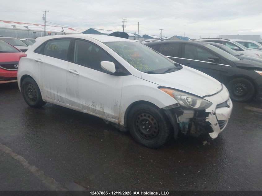 KMHD25LE8DU127945 2013 Hyundai Elantra Gt Gl auction photo 1