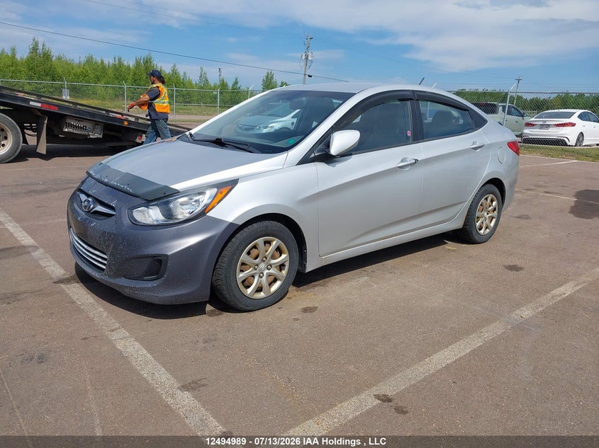2012 Hyundai Accent, Удар спереди, IAAI, VIN KMHCT4AE8CU255266 — фото 2
