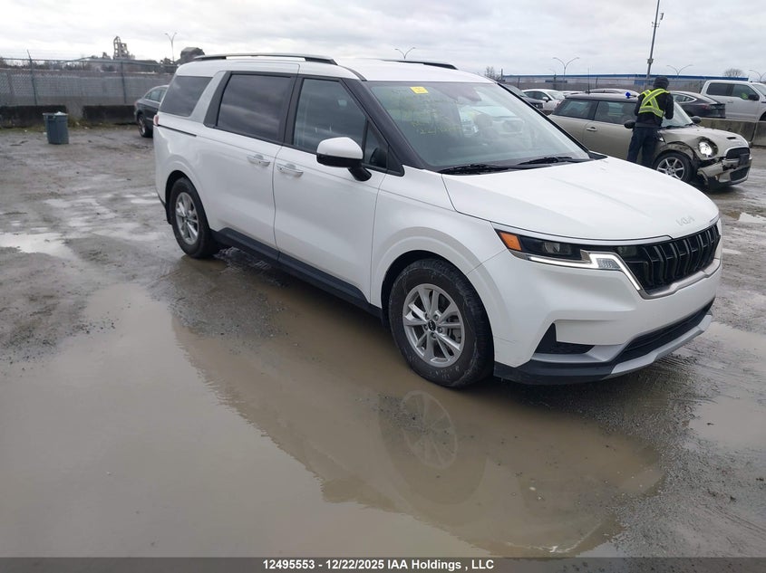 KNDNB5H36R6324057 2024 Kia Carnival Lx auction photo 1