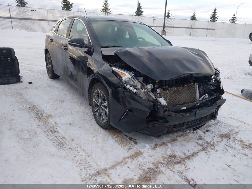 KNAF55AC3R5198328 KIA FORTE Photo 1