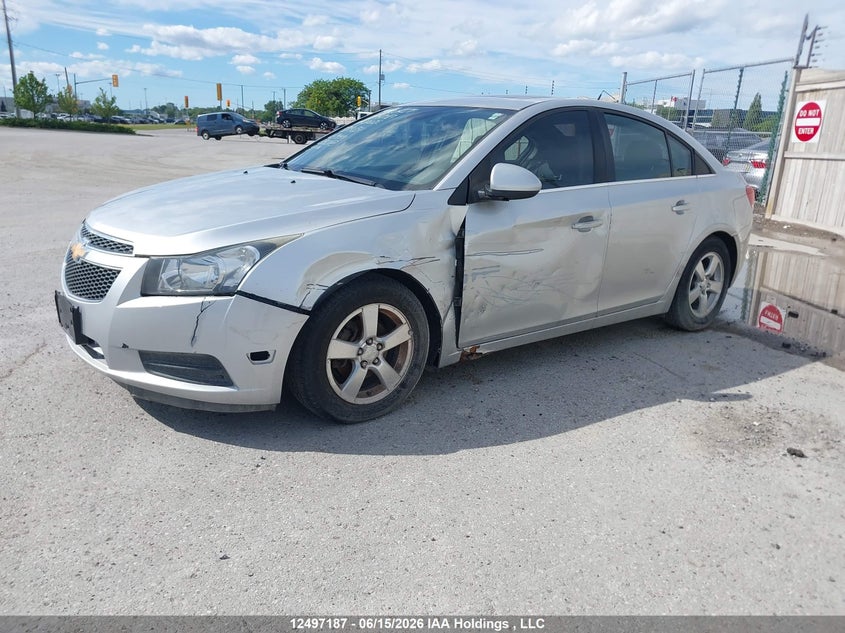2014 Chevrolet Cruze, Лівий бік, IAAI, VIN 1G1PE5SB4E7319551 — фото 2