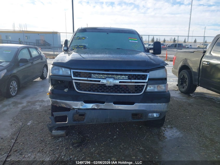 2005 CHEVROLET SILVERADO PICKUP 6.6L V8 FI F
