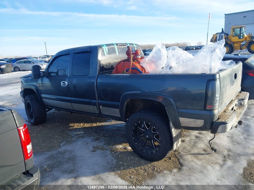 2005 CHEVROLET SILVERADO PICKUP 6.6L V8 FI F