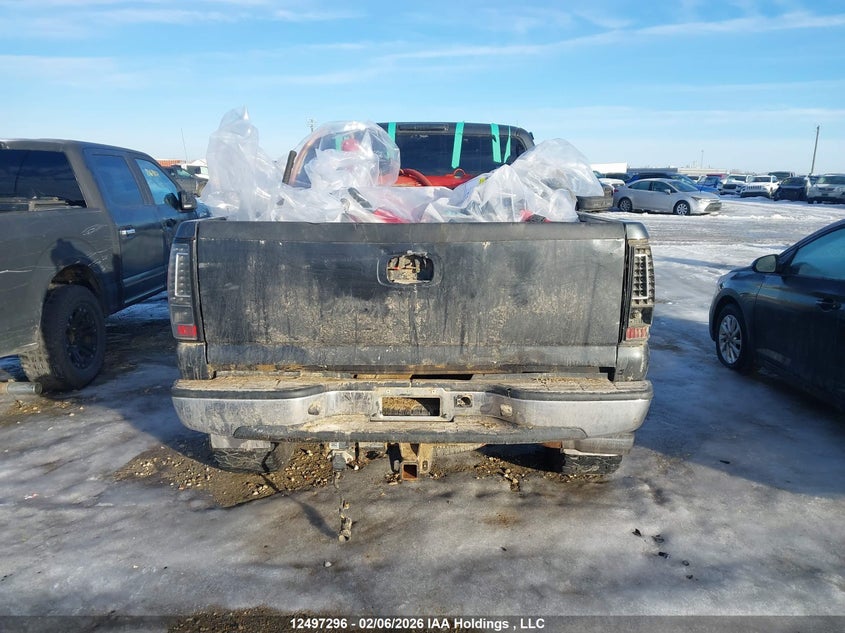 2005 CHEVROLET SILVERADO PICKUP 6.6L V8 FI F