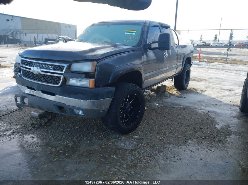 2005 CHEVROLET SILVERADO PICKUP 6.6L V8 FI F