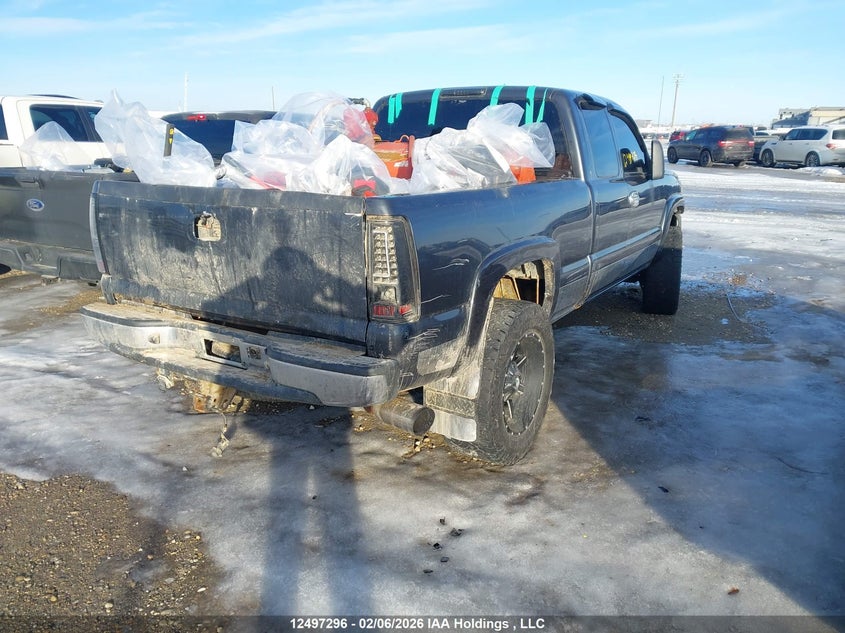 2005 CHEVROLET SILVERADO PICKUP 6.6L V8 FI F