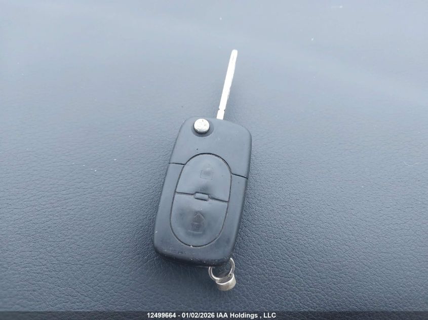 2000 Audi A4 1.8T VIN: WAUDC68D4YA093059 Lot: 12499664