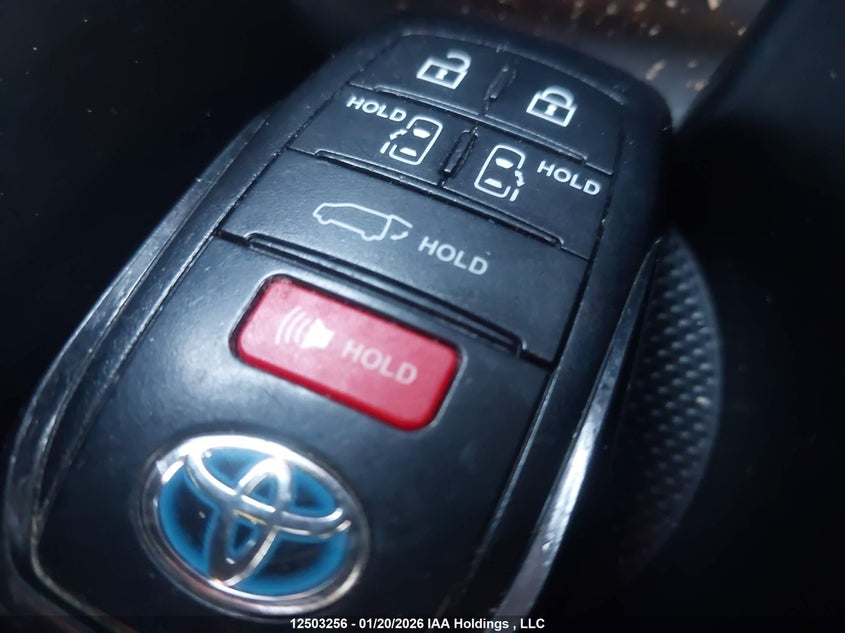 2024 Toyota Sienna VIN: 5TDGRKEC1RS213021 Lot: 12503256