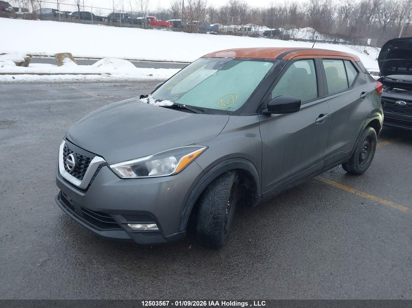 2020 Nissan Kicks, Front, IAAI, VIN 3N1CP5CV4LL553872 — photo 2