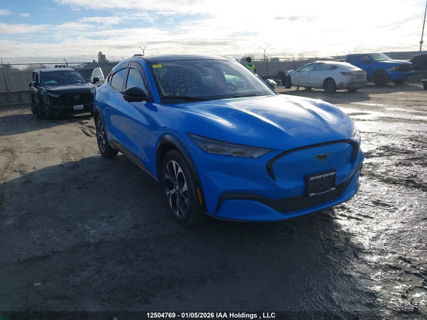 FORD MUSTANG MACH-E PREMIUM