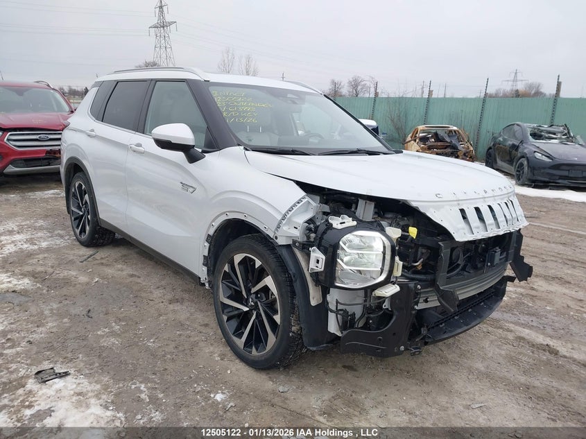 2023 Mitsubishi Outlander