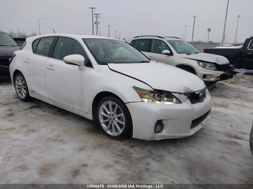 JTHKD5BH2D2127211 LEXUS CT Photo 1