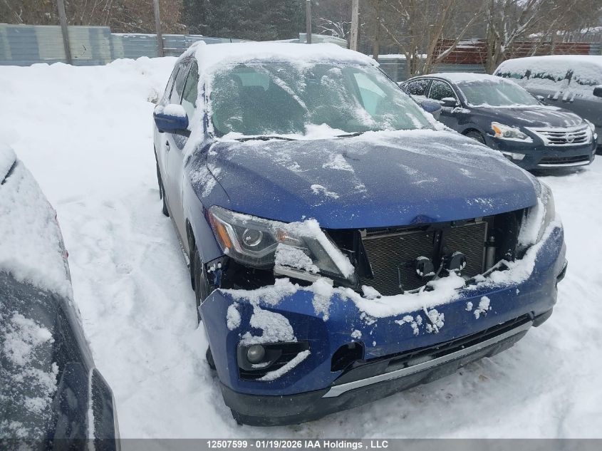 2017 Nissan Pathfinder