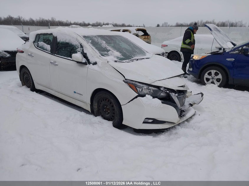 1N4AZ1CPXJC311112 NISSAN LEAF Photo 1