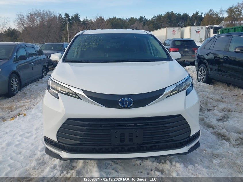 2022 Toyota Sienna Le/Xle/Xse/Limited/Platinum VIN: 5TDGRKEC3NS109494 Lot: 12509371