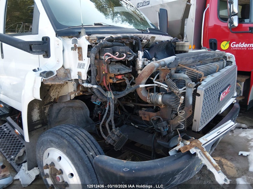 2005 GMC C5500 N/A 6.6L V-8 DI, TURBO, 300HP