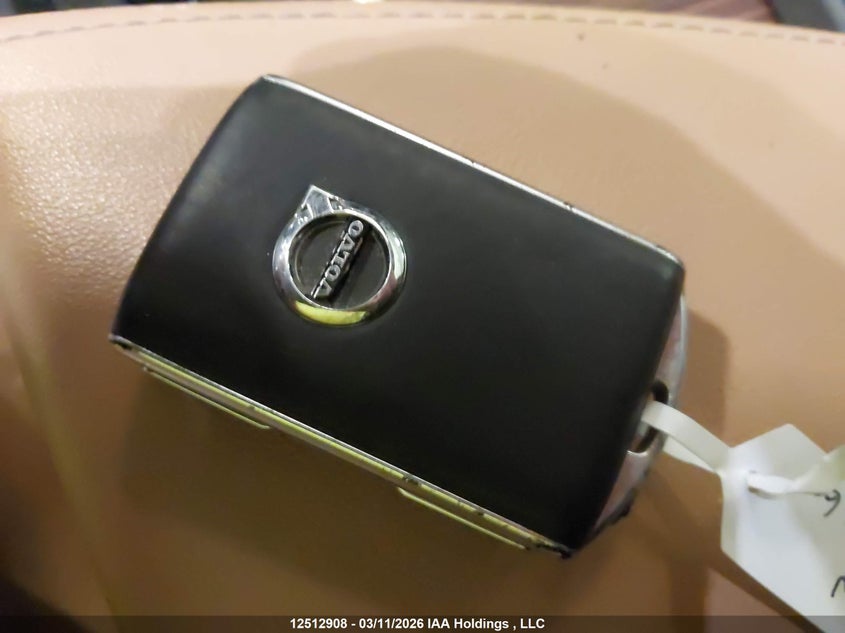 2021 Volvo Xc60 T8 Recharge Inscription VIN: LYVBR0DL4MB853724 Lot: 12512908