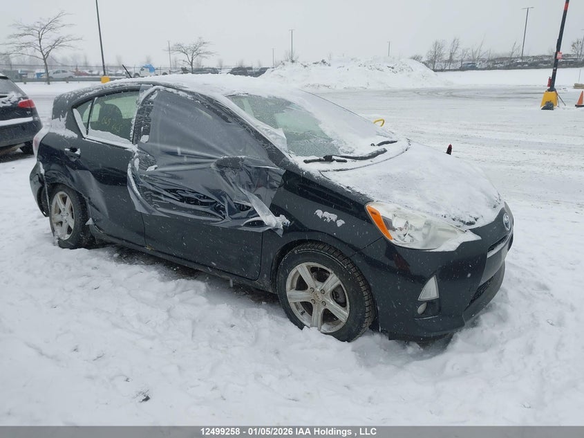 JTDKDTB31E1065365 2014 Toyota Prius C Technology auction photo 1