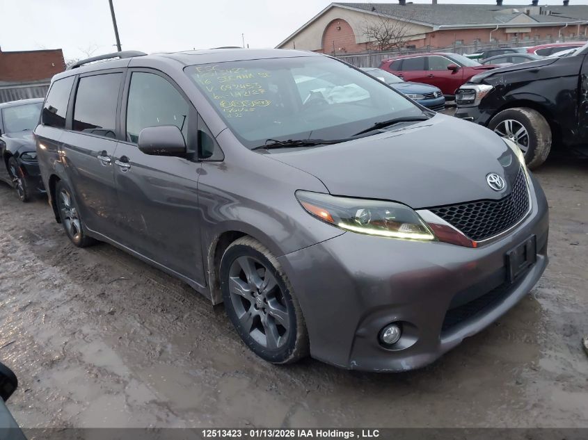 2016 Toyota Sienna