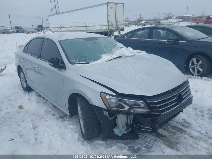 1VWAA7A36JC033908 VOLKSWAGEN PASSAT Photo 1