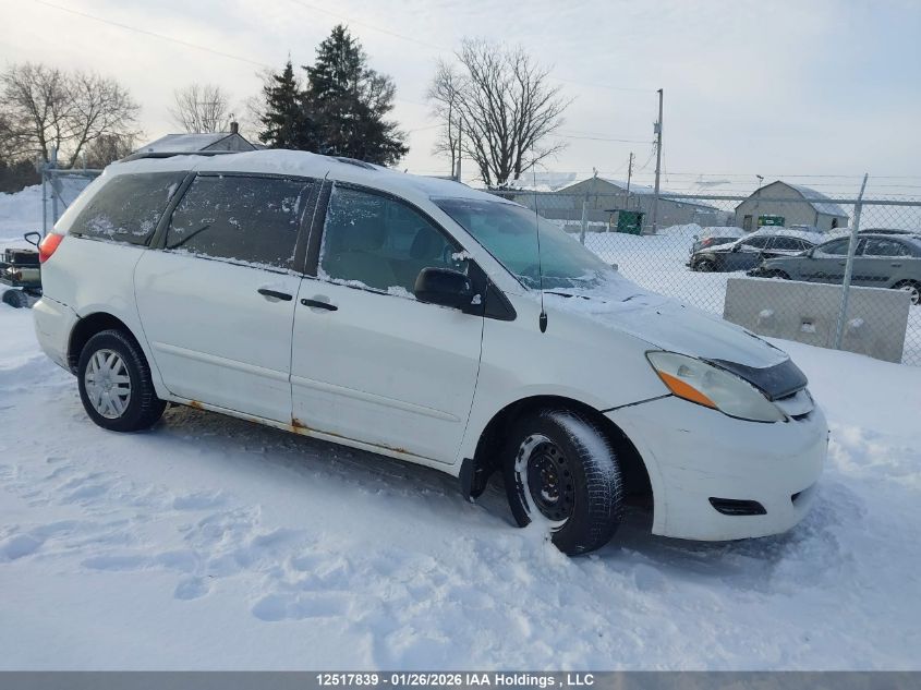 2010 Toyota Sienna