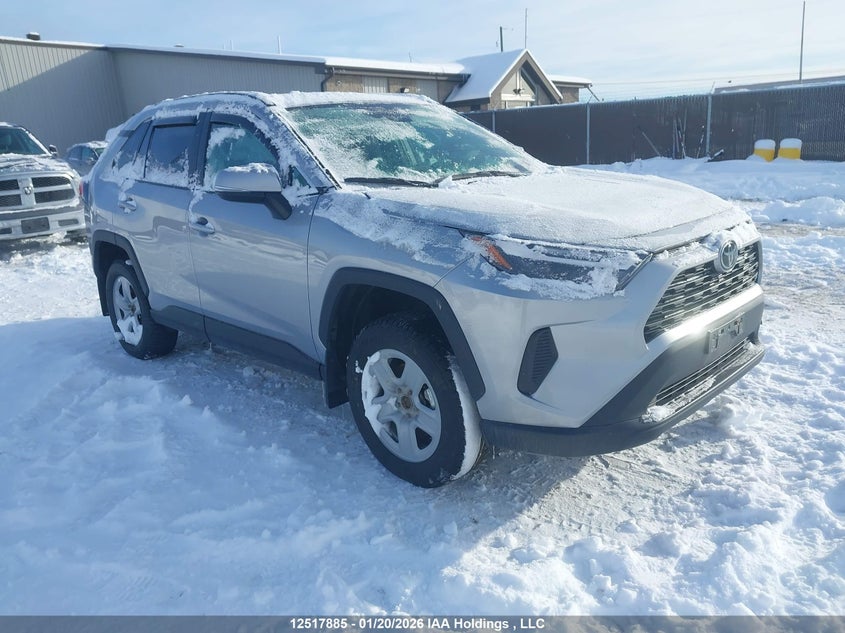 2025 TOYOTA RAV4 XLE