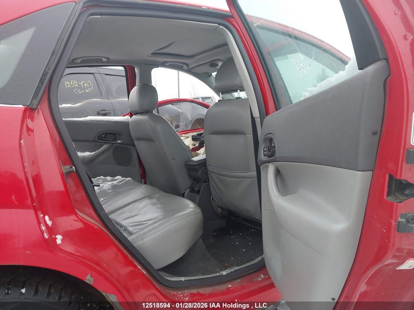 2005 Ford Focus Zx4 VIN: 1FAFP34NX5W261062 Lot: 12518594