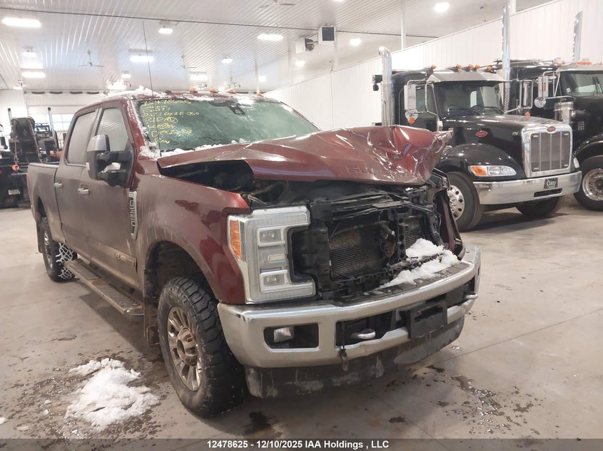 FORD F-350 KING RANCH