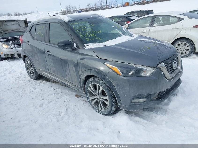 3N1CP5CU5JL497848 2018 Nissan Kicks S/Sr/Sv auction photo 1
