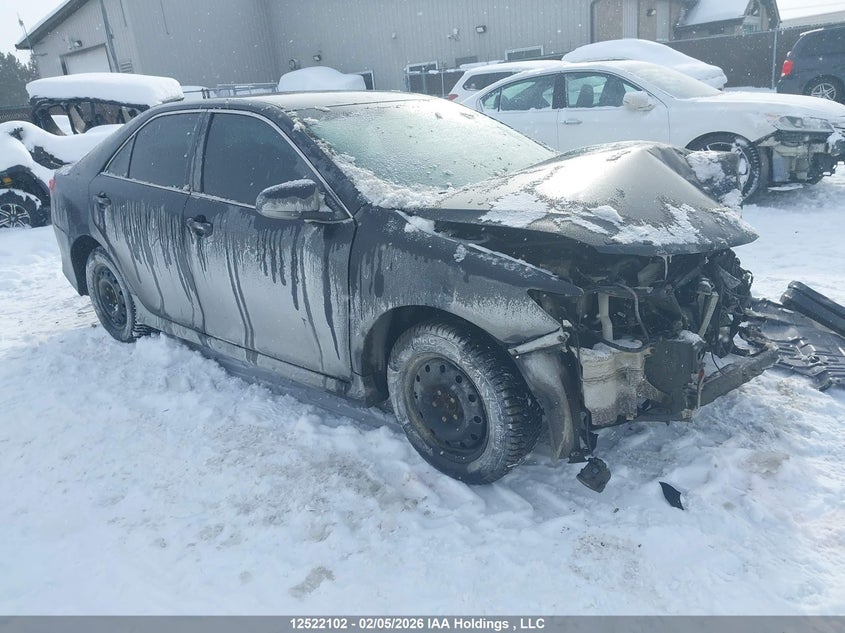 2012 TOYOTA CAMRY SE