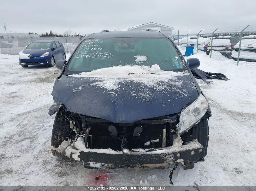 2018 Toyota Sienna Le 8-Passenger VIN: 5TDKZ3DC6JS947837 Lot: 12522192