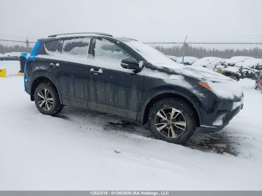2T3BFREV2JW820786 2018 Toyota Rav4 Le auction photo 1