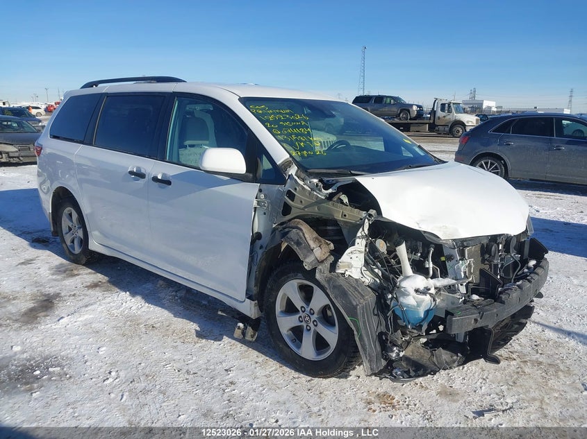 TOYOTA SIENNA CE 7-PASSENGER