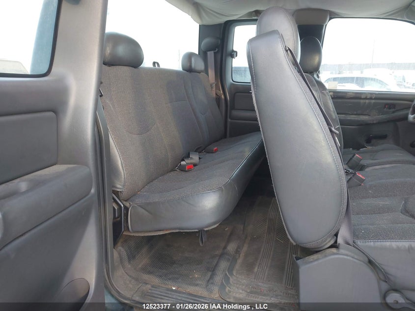 2004 GMC Sierra K2500 Heavy Duty VIN: 1GTHK29U64E297055 Lot: 12523377