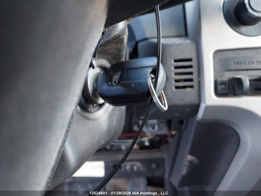 2011 Ford F150 Super Cab VIN: 1FTFX1EF0BFB26240 Lot: 12524401