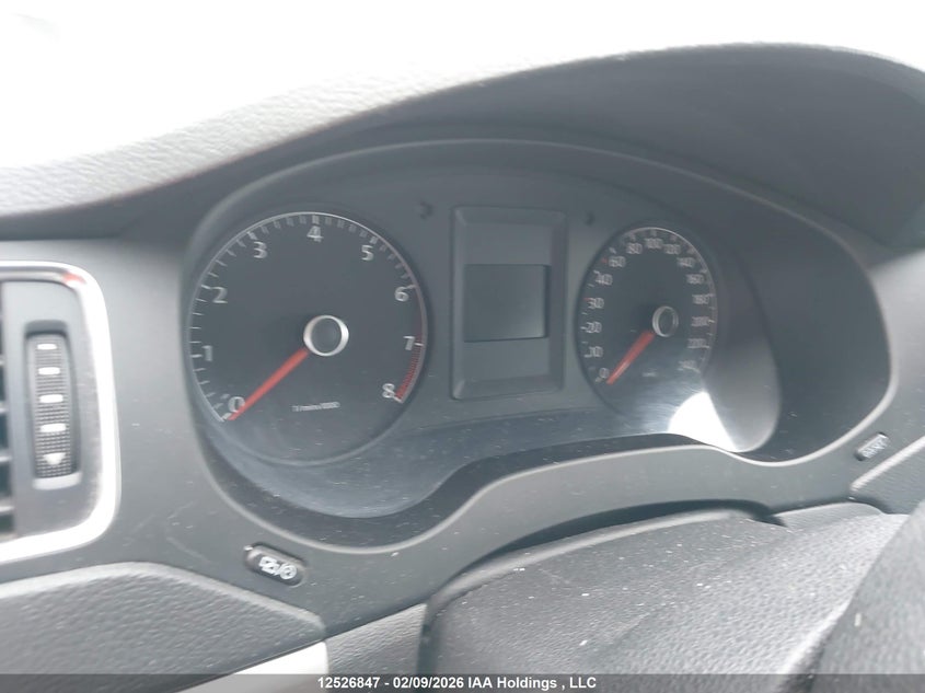 2013 Volkswagen Jetta 2.0L Comfortline VIN: 3VWDK7AJ2DM404347 Lot: 12526847