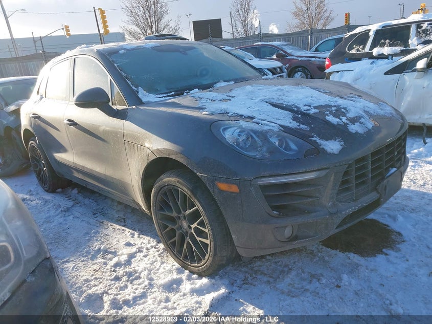 2018 PORSCHE MACAN