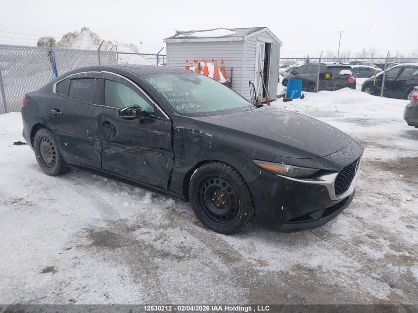 JM1BPBDM7K1134322 MAZDA MAZDA3 Photo 1