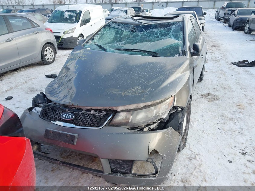 2013 Kia Forte 2.4L Sx/2.4L Sx Luxury VIN: KNAFW4A32D5658675 Lot: 12532157