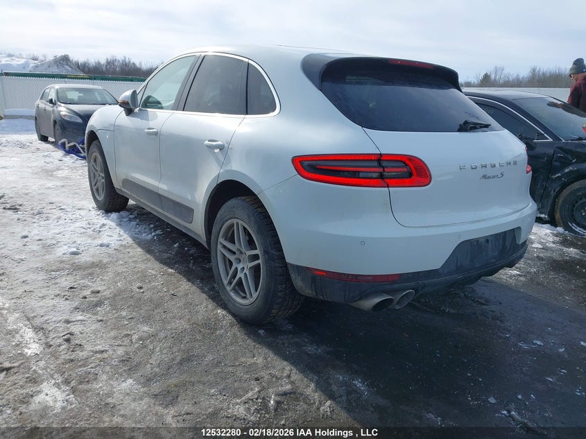 2015 Porsche Macan S