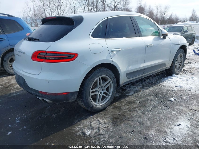 2015 Porsche Macan S