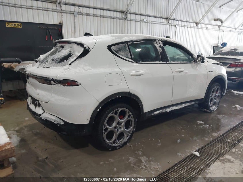 2023 Alfa Romeo Tonale Veloce