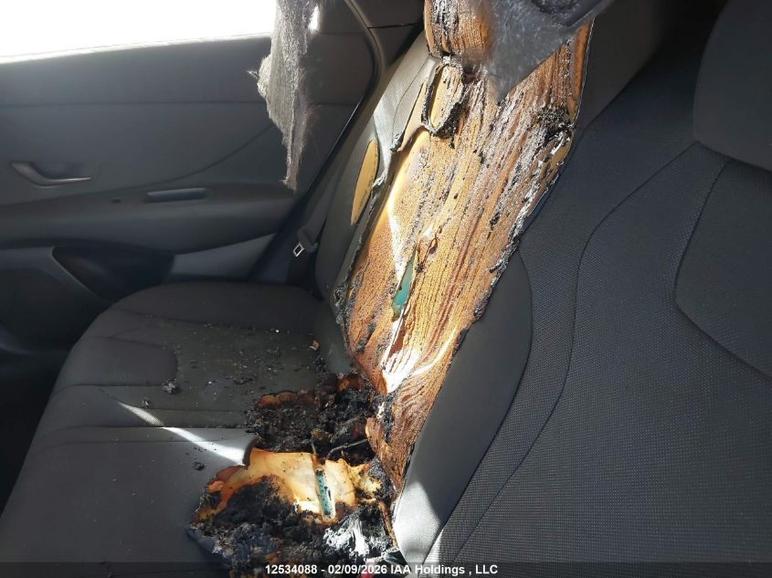 2022 Hyundai Elantra Essential Manual VIN: KMHLM4AG5NU307390 Lot: 12534088