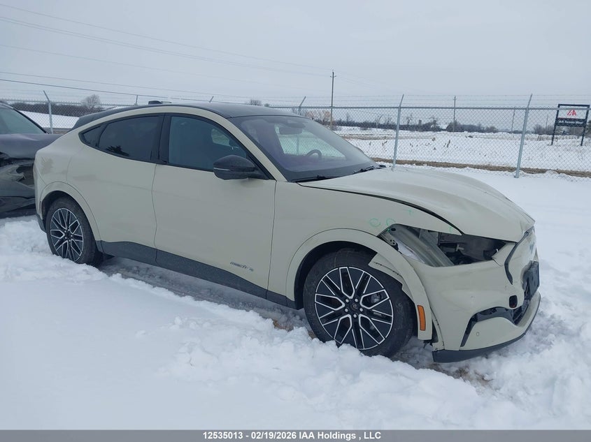 FORD MUSTANG MACH-E PREMIUM