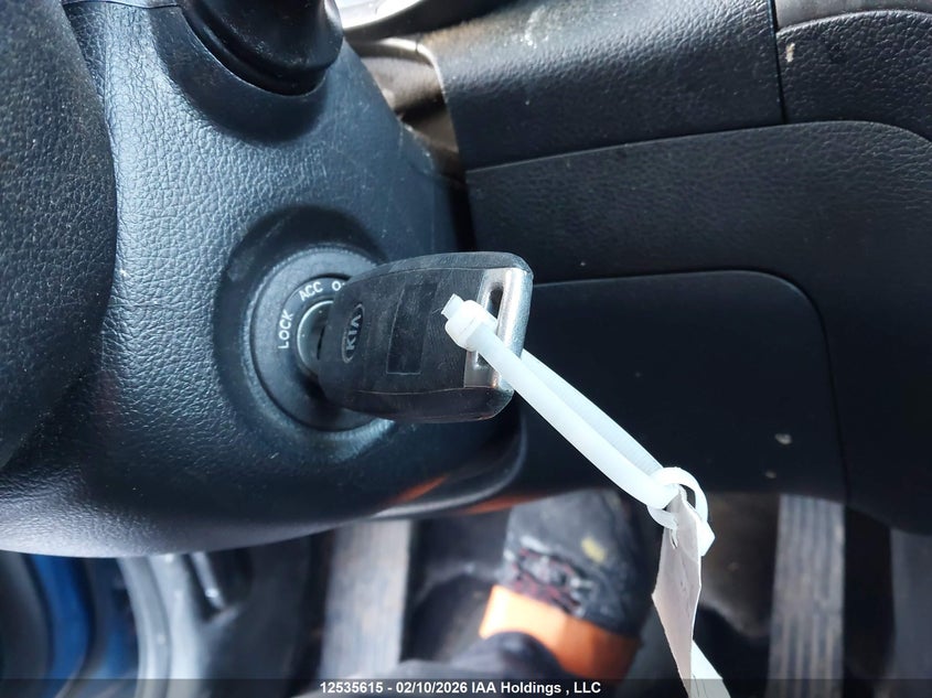 2015 KIA FORTE SEDAN 1.8L I-4 DOHC, VVT, 145HP